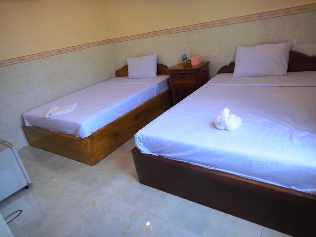 Borey Vatanac Guesthouse กำปอต ภายนอก รูปภาพ