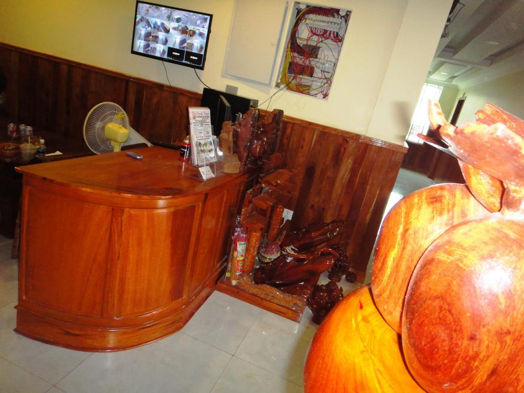 Borey Vatanac Guesthouse กำปอต ภายนอก รูปภาพ