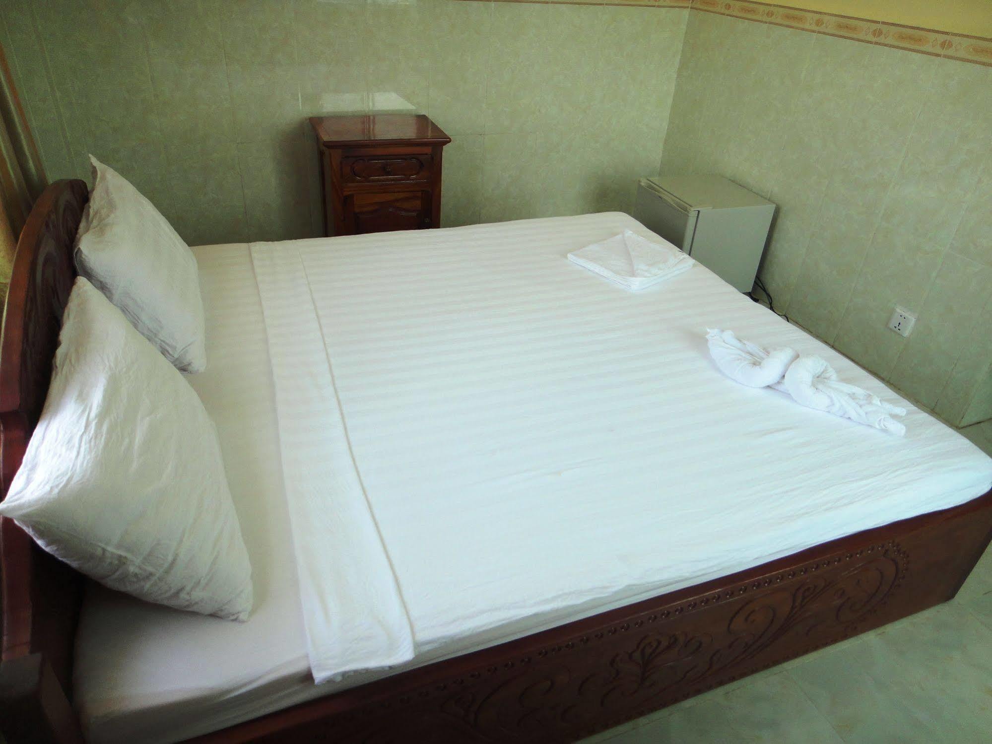 Borey Vatanac Guesthouse กำปอต ภายนอก รูปภาพ